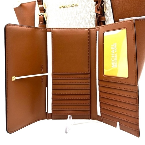 Michael Kors Large Charlotte Tote Bag & Trifold Wallet Vanilla - Picture 13 of 14